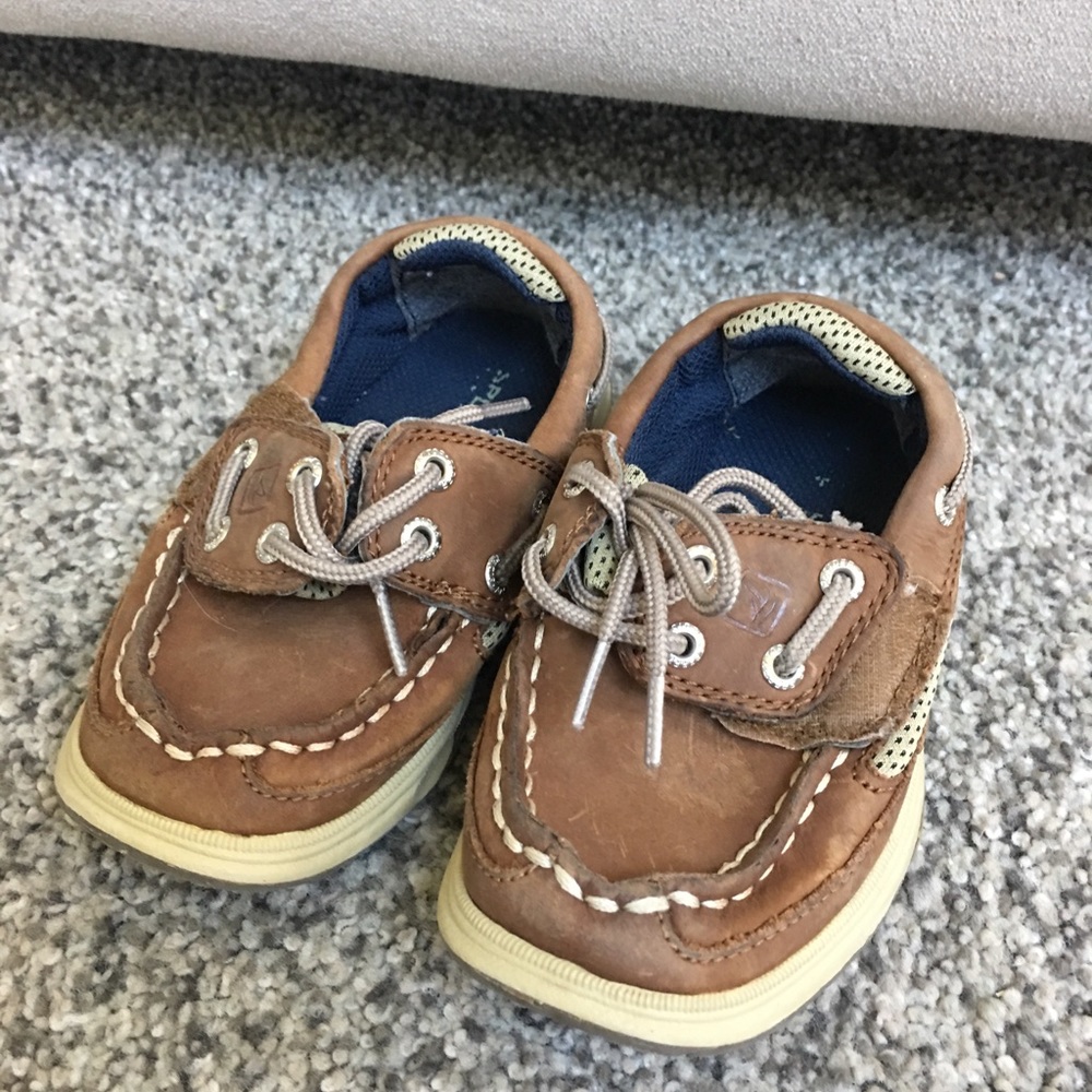 Toddler boys Sperry boat shoes